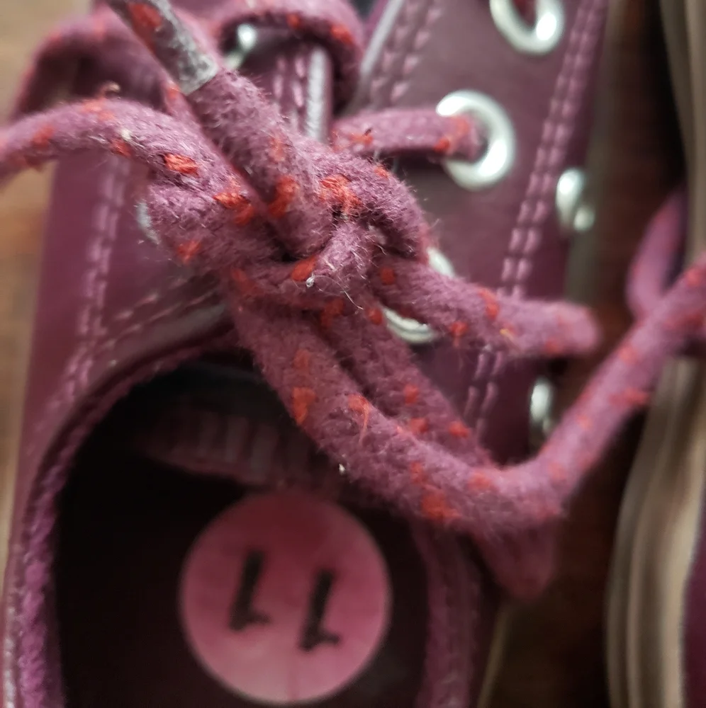 Boys Burgundy/Maroon Converse